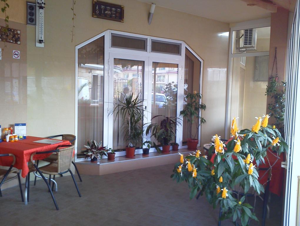 Krasi Hotel Ravda Luaran gambar